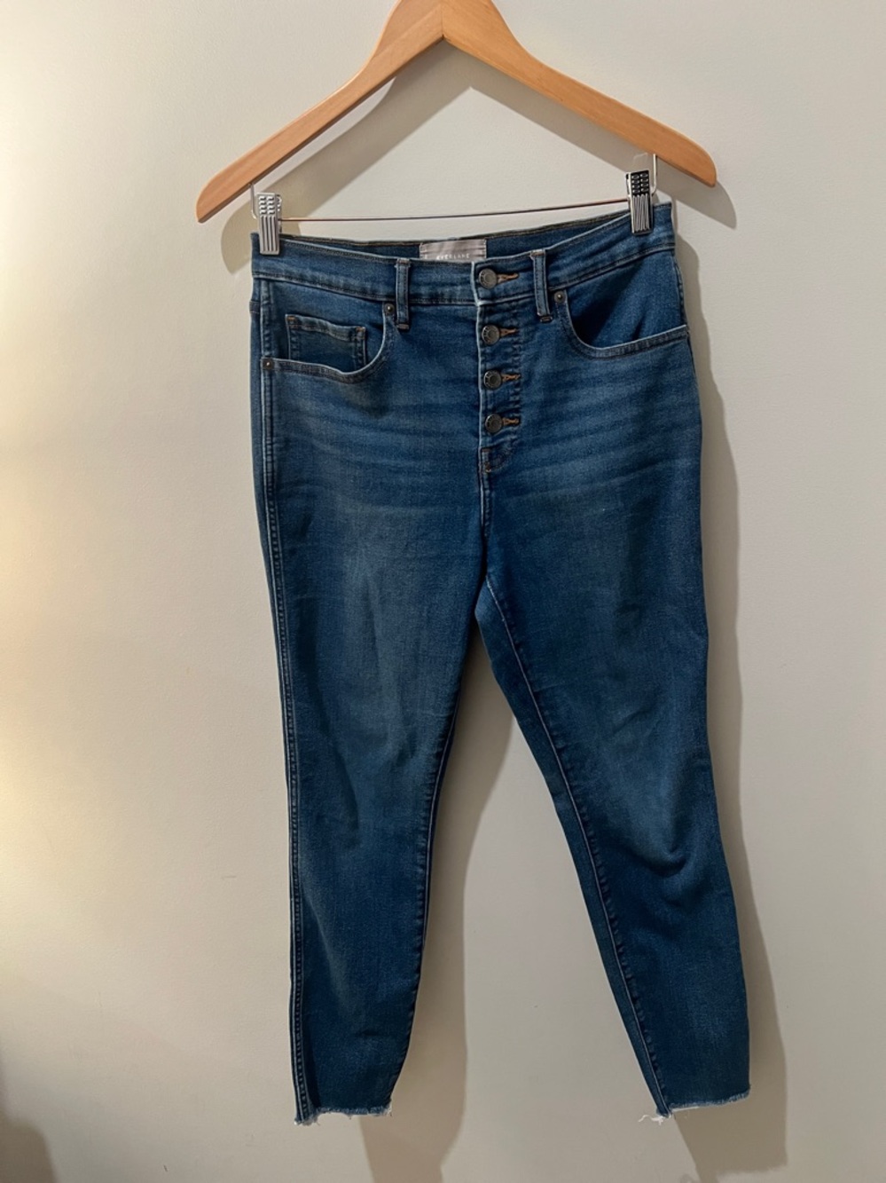 Everlane the Vintage Skinny button fly Jeans Size 28
Ankle